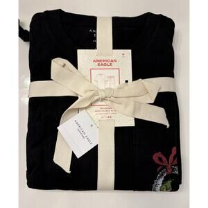 American Eagle Mens Grinch Lounge Fleece PJ Set Size Medium Black NWT